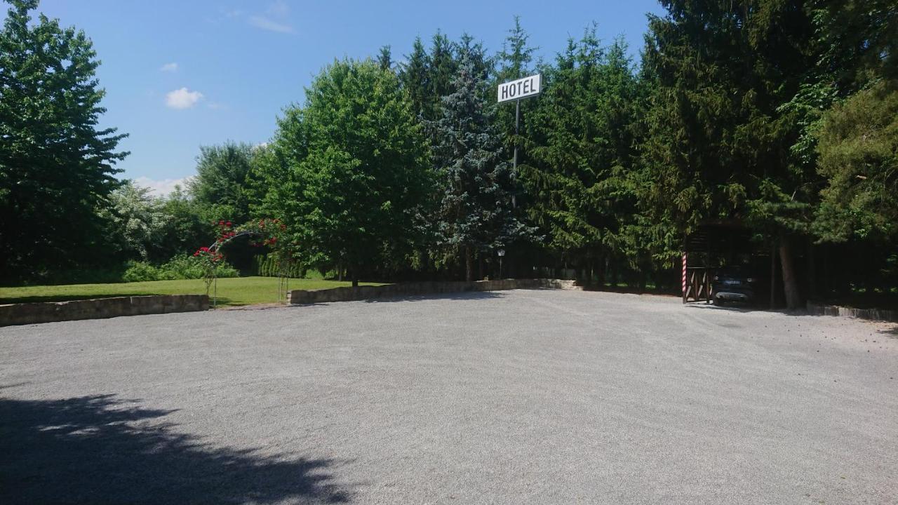 Hotel Landgasthof Fromm Untergruppenbach Kültér fotó