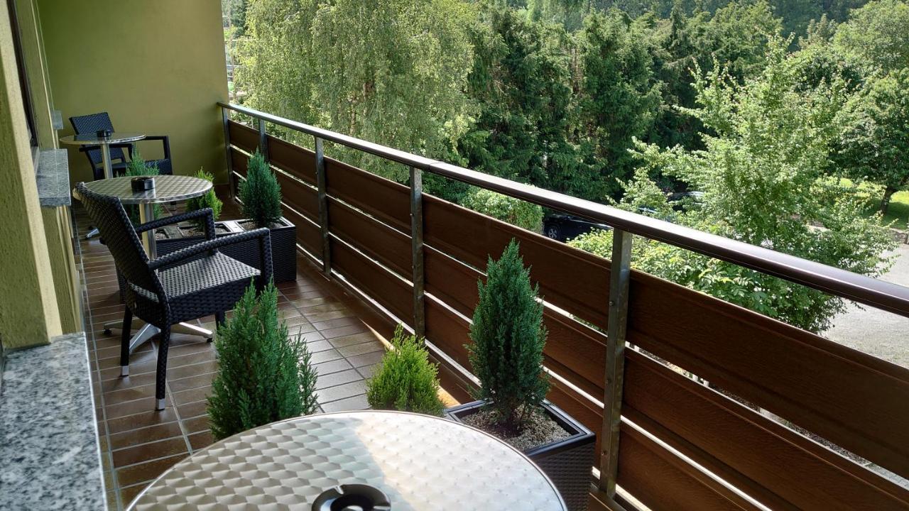 Hotel Landgasthof Fromm Untergruppenbach Kültér fotó